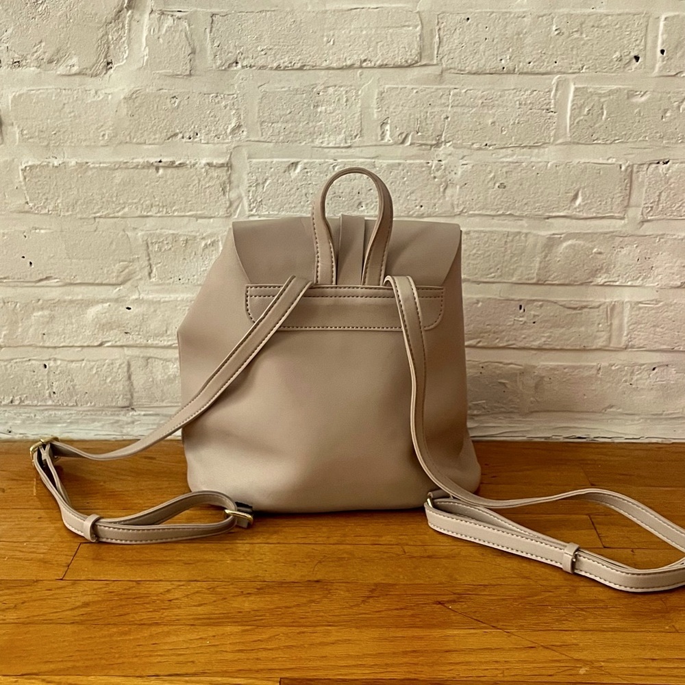 Stelen “Patricia” Lavender Leather backpack - Picture 2 of 3